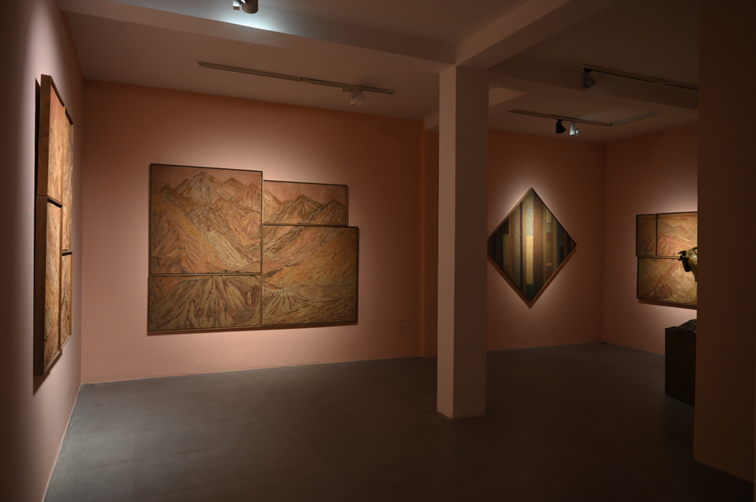 Maps of Layered Stratum